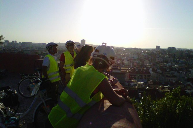 3-Hour Lisbon 7 Hills Electric Bike Tour - What the guides add to the experience