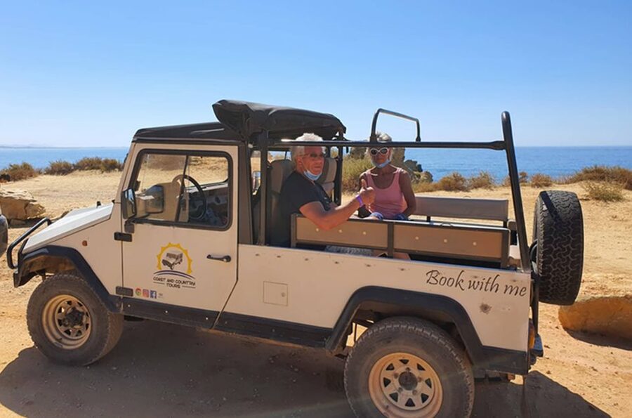 Albufeira: Beaches, Old Town, and Salgados Lagoon Jeep Tour - What the three-hour timing feels like