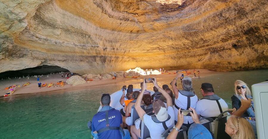 Albufeira: Benagil Cave and Dolphin Sightseeing Boat Cruise - Galé Salgados and Armação de Pêra from offshore