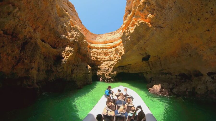 Albufeira: Benagil Cave and Dolphin Sightseeing Boat Cruise - Senhora da Rocha and its golden coves