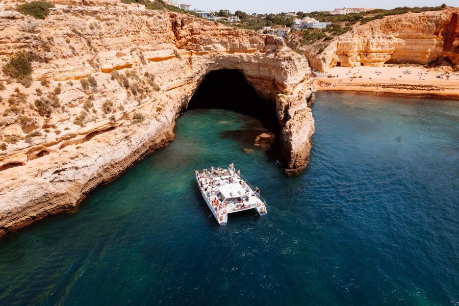 Albufeira: Caves and Coastline Catamaran Cruise to Benagil - São Rafael, Coelha, and the first Algarve cliffs