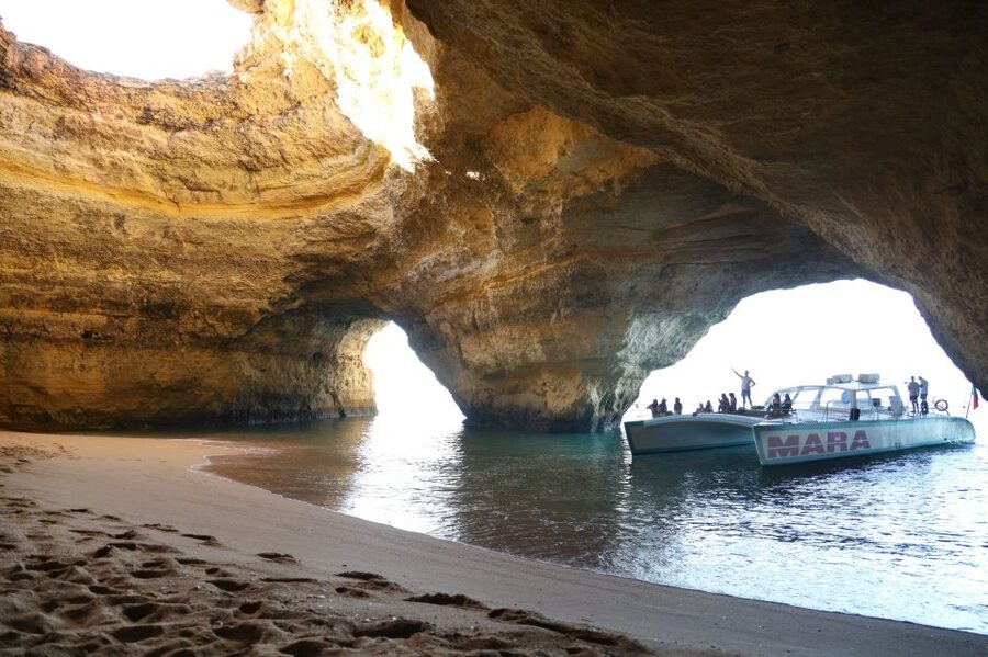 Albufeira: Caves and Coastline Catamaran Cruise to Benagil - Chapel Nossa Senhora da Rocha and Albandeira