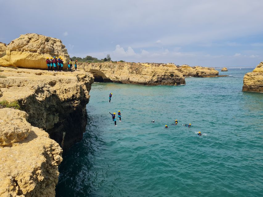 Albufeira: Guided Coasteering Tour with Cliff Jumping - Who will enjoy this most?