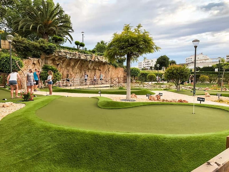 Albufeira: MiniGolf Adventure Park Entry Ticket - What to bring and how to play it well