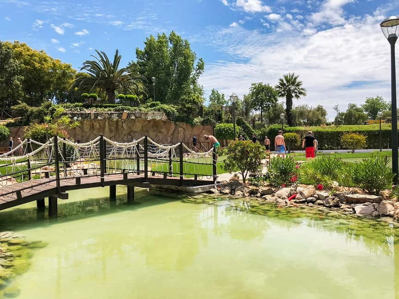 Albufeira: MiniGolf Adventure Park Entry Ticket - Small drawbacks to keep in mind