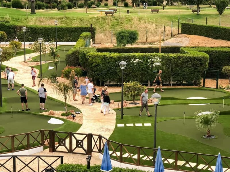 Albufeira: MiniGolf Adventure Park Entry Ticket - Plan on more than 45 minutes with a family