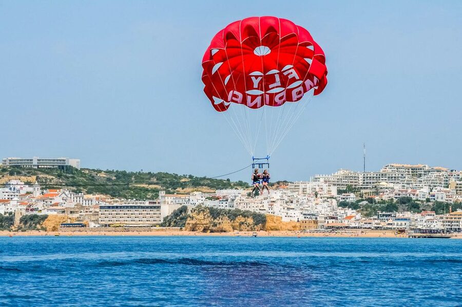 Albufeira: Single, Double or Triple Parasailing Tour - Should you book the Albufeira parasailing tour?