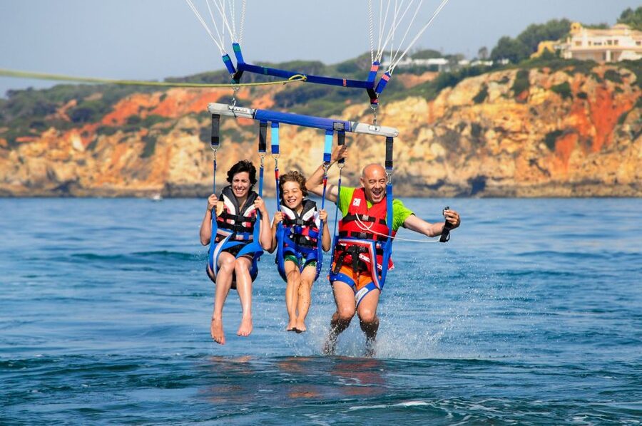 Albufeira: Single, Double or Triple Parasailing Tour - Is $35 good value?
