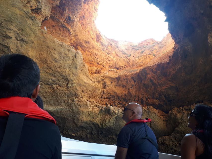 Algarve: Boat Trip to the Caves of Benagil - Choosing the right day and clothing