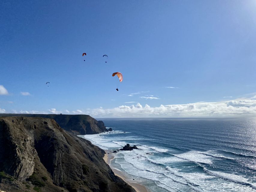 Algarve Coast: Paragliding Experience - Waiting for the right wind