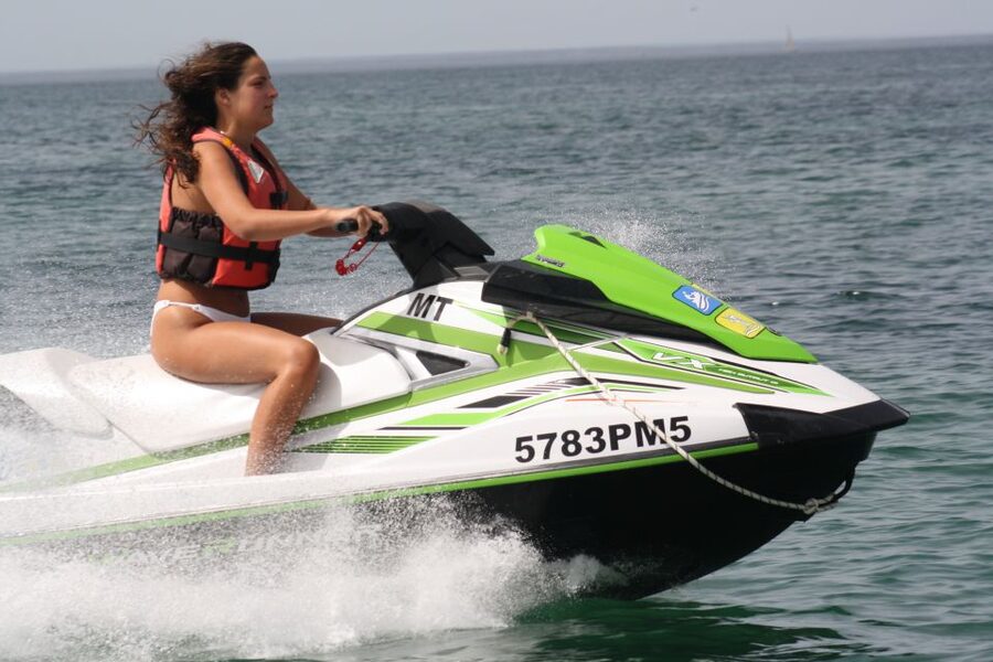 Algarve: Jet Ski Rental in Armação de Pêra - Why the modern Yamaha matters
