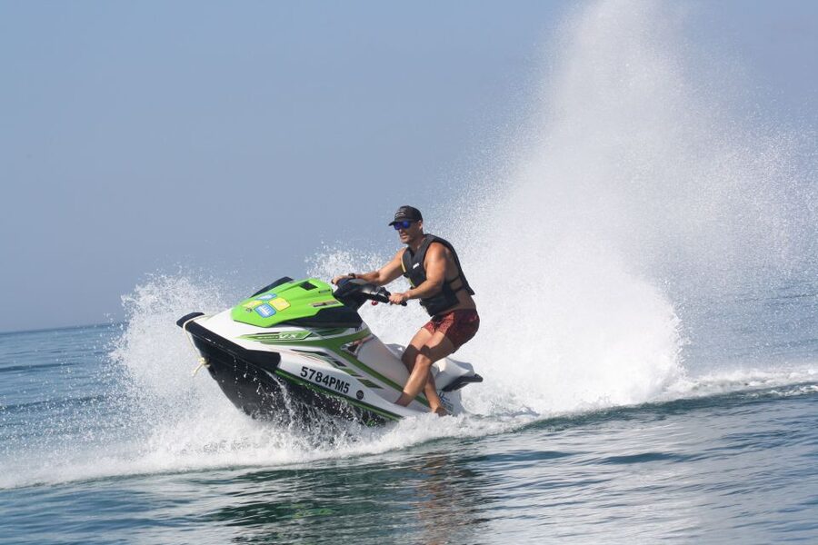 Algarve: Jet Ski Rental in Armação de Pêra - The best reasons to choose this ride