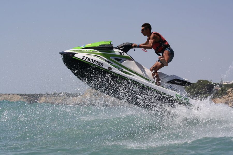 Algarve: Jet Ski Rental in Armação de Pêra - The drawbacks to weigh before booking