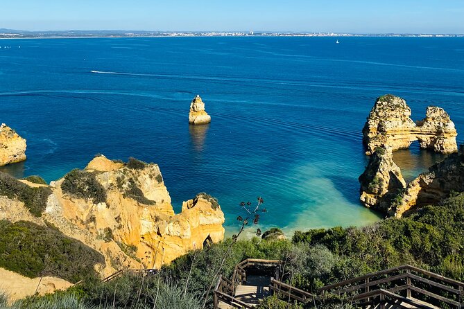 Algarve: Lagos Sightseeing guided Tour with e-bikes - Ponta da Piedade and the lighthouse