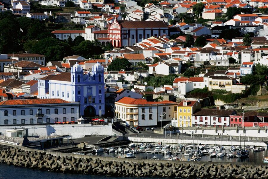 Angra do Heroísmo: Walking Tour with Local Pastry and Coffee - The possible museum addition