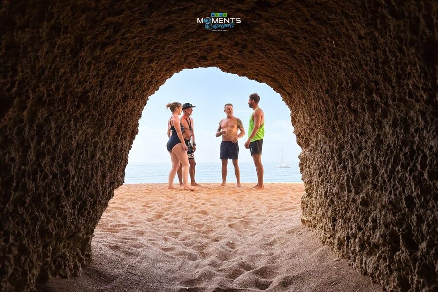 Armação de Pêra: 2-Hour Wild Beaches and Caves Kayak Tour - Clear water, fish, and the best photo moments