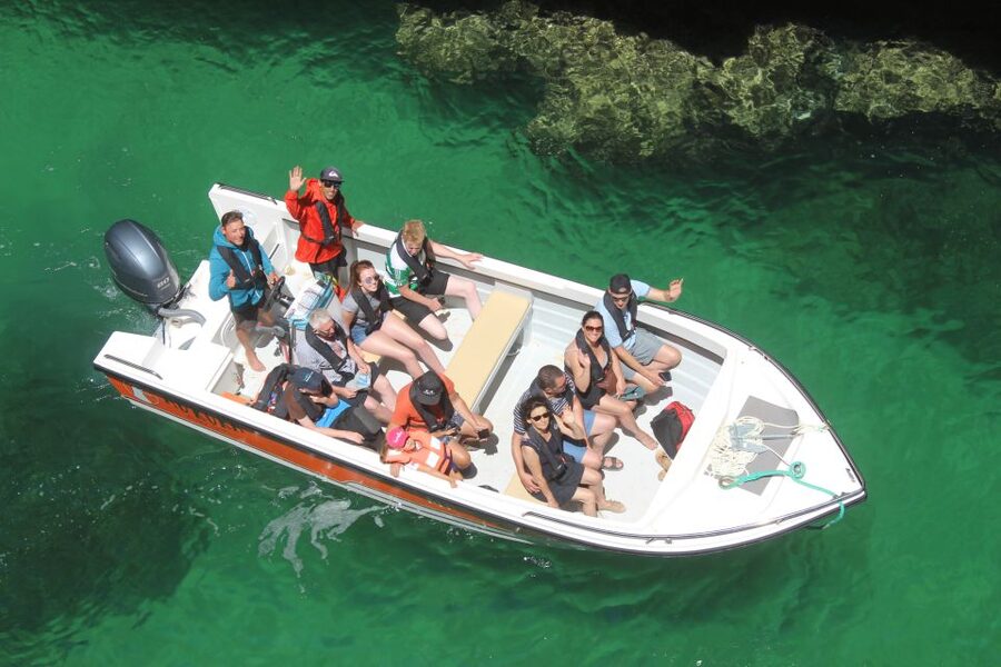 Armação de Pêra: Guided Boat Tour of Benagil's 15 Best Caves - Captain’s Cave offers the close-up experience