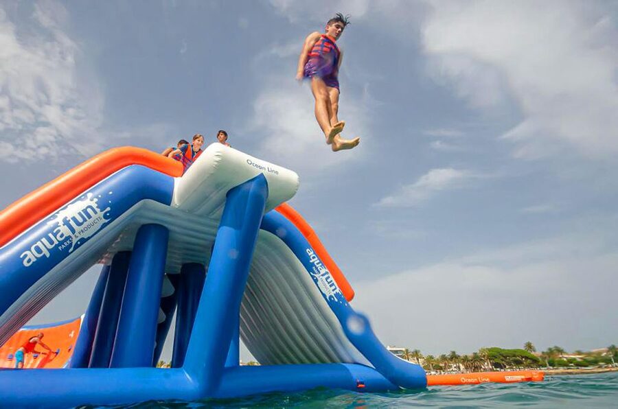 Armação de Pêra: Inflatable Waterpark Entry Ticket - The limits you should take seriously