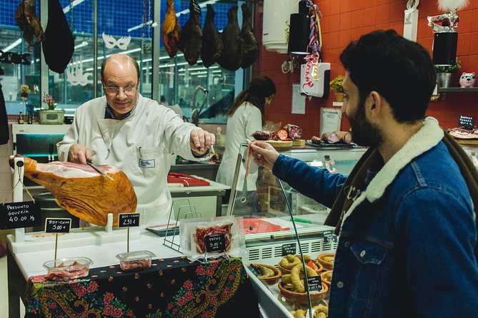 Authentic Food and Wine Tour in Porto by Food Lover Tour - Mercado do Bolhão: Porto’s food heart