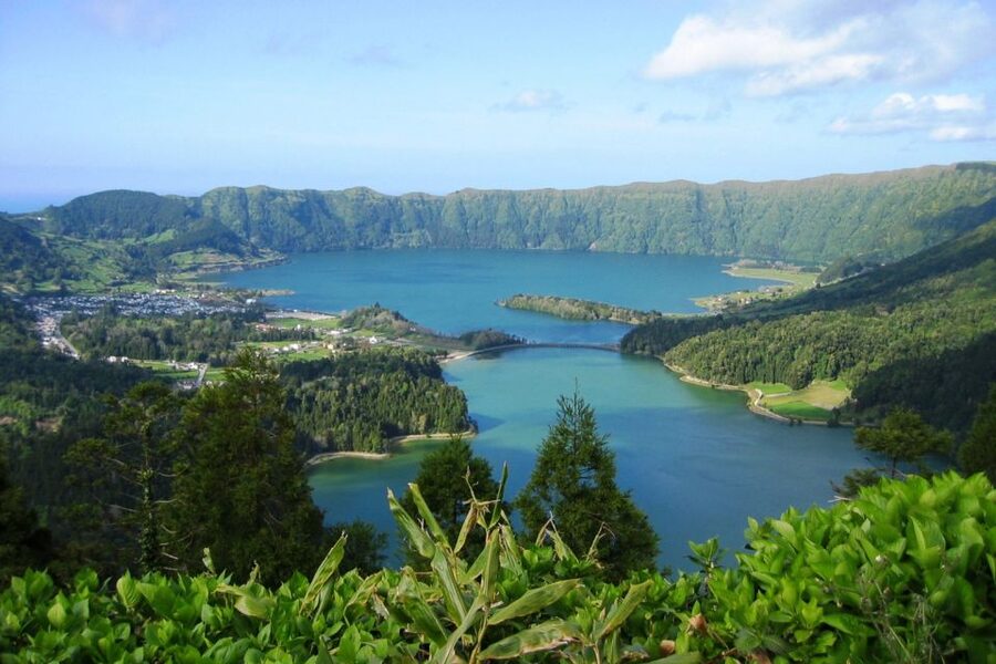 Azores: Sete Cidades Scenic Jeep Tour from Ponta Delgada - How the weather changes the experience