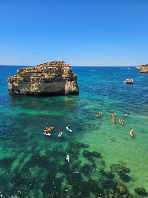 Benagil: 1:30Hour Kayak Rental with Private Parking - Finding the meeting point and reaching the water