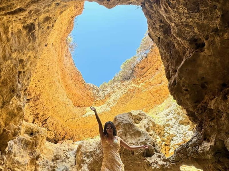 Benagil Kayak Tour: Explore Secret Caves with Licensed Guide - Why Albandeira Beach makes a better starting point