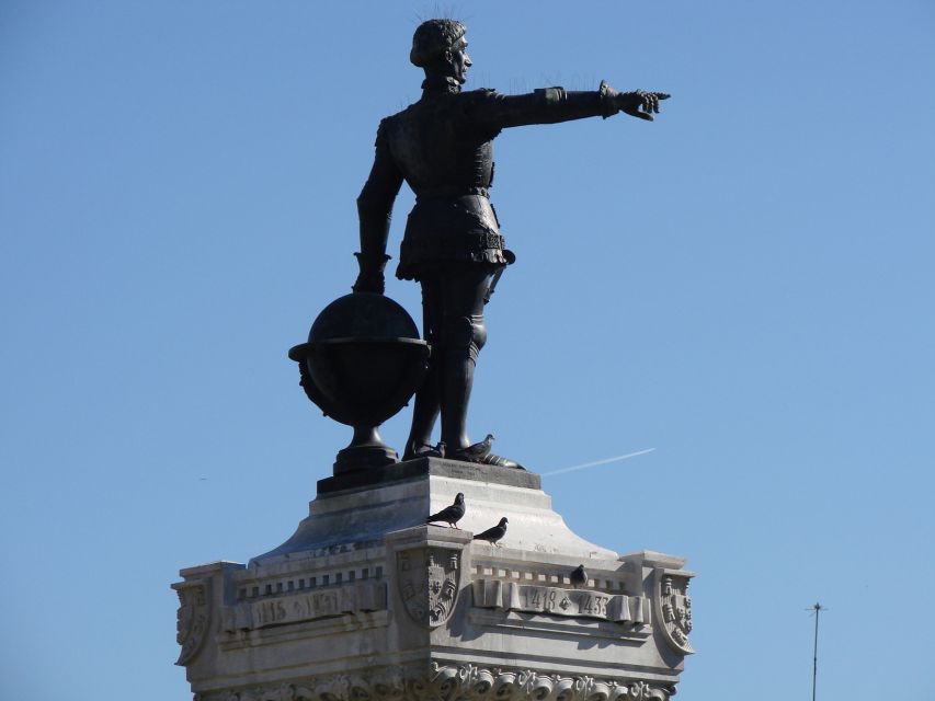 Best of Porto Guided Tour: Cruise & Wine Tasting - How much walking and bus time should you expect?