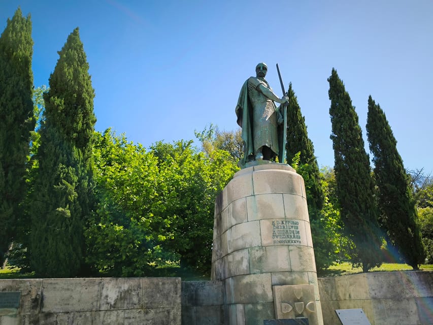 Braga & Guimarães Tour: Small Historical Group Tour - Bom Jesus do Monte and Sameiro Sanctuary