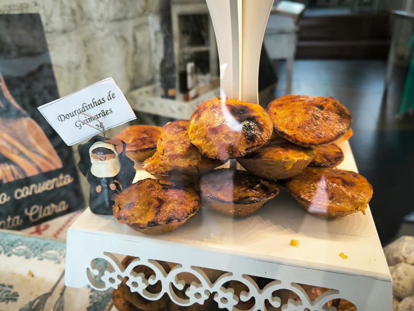 Braga & Guimarães Tour: Small Historical Group Tour - What the guides add to the day