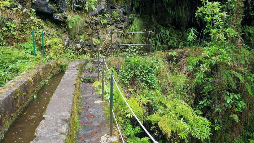 Caldeirão Verde: Queimadas PR9 Transfer and Self-Guided Hike - What you are paying for at $38