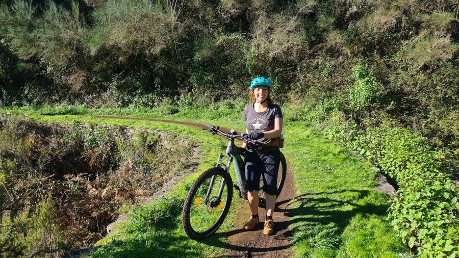 Camacha: Levada Trail e-Bike Guided Tour - The downhill through oak country
