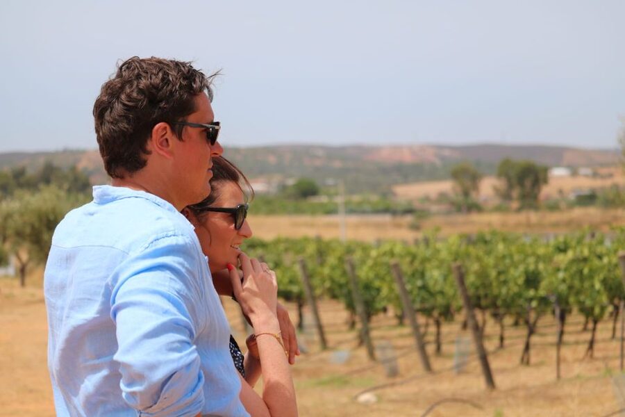 Carvoeiro/Portimão/Alvor: Wine Tour w/ Tasting, Tapas, Music - Choosing transport from Carvoeiro, Portimão, Alvor, or Ferragudo