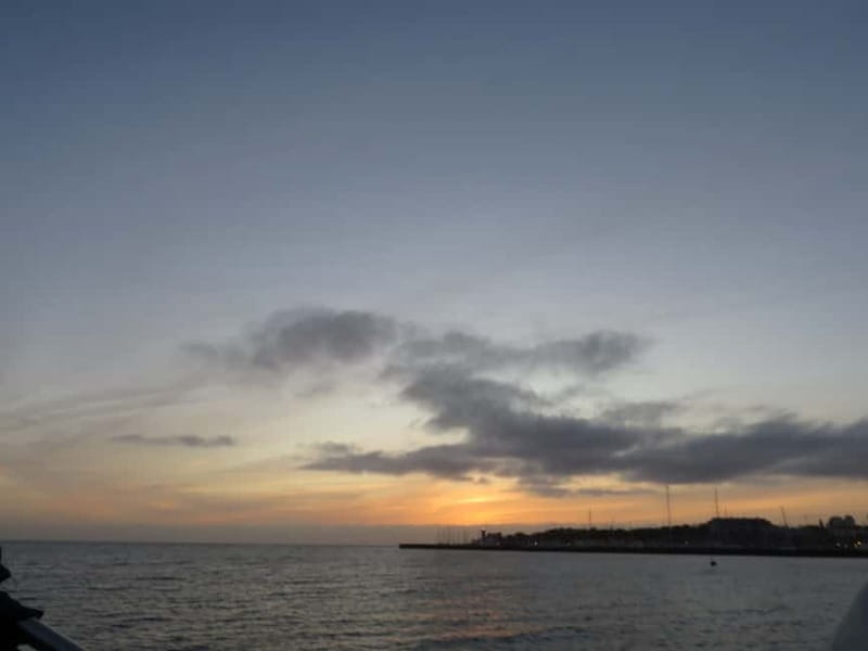 Cascais: Sunset Boat Trip with Welcome Drinks - Why a Cascais sunset looks better from the water
