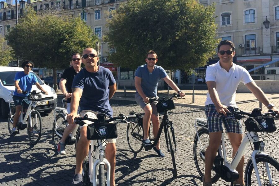 Central Lisbon 3-Hour Guided E-Bike Tour - Marquês de Pombal and Avenida da Liberdade