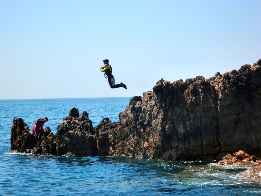 Coasteering Algarve: Cliff Jump, Swim & Climb in Sagres - Key points to know before you book