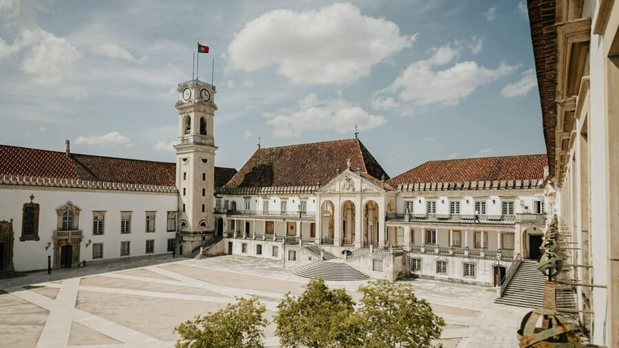 Coimbra: Guided tour with a local student - Why a student guide changes the Coimbra experience