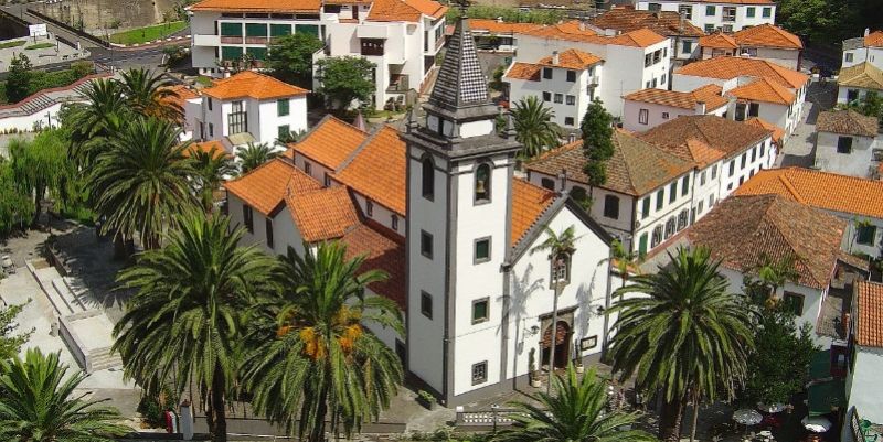 Discover Madeira: Full-Day Tour to Porto Moniz - Paul da Serra opens the view