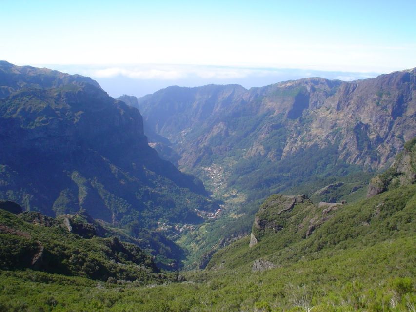 Discover Madeira: Full-Day Tour to Porto Moniz - São Vicente and the road to Encumeada