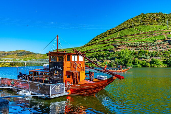 Douro Valley: Historical Sites, Wine Experience, Lunch & Cruise - São Leonardo da Galafura, the high point of the morning
