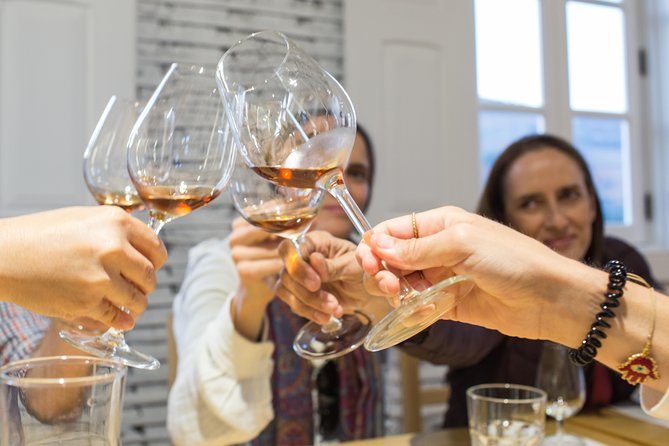 Douro Valley Small-Group Tour with Wine Tasting, Lunch and Boat - A three-course lunch with Douro wine