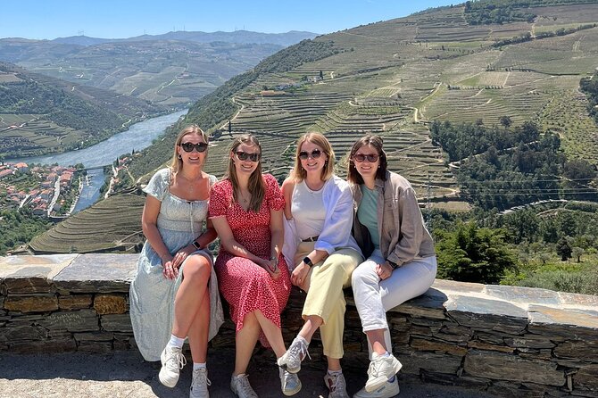 Douro Valley Tour - 3 Wine tastings, Lunch & river Cruise - Casal de Loivos combines wine with a superb viewpoint