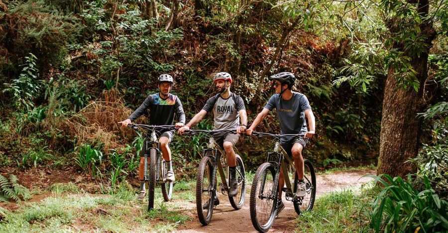 E-Bike Guided Tour - Mountain biking experience - The village stop adds more than scenery