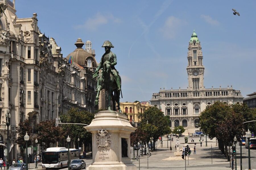 Essential Porto Walking Tour - Walking through the UNESCO historic center