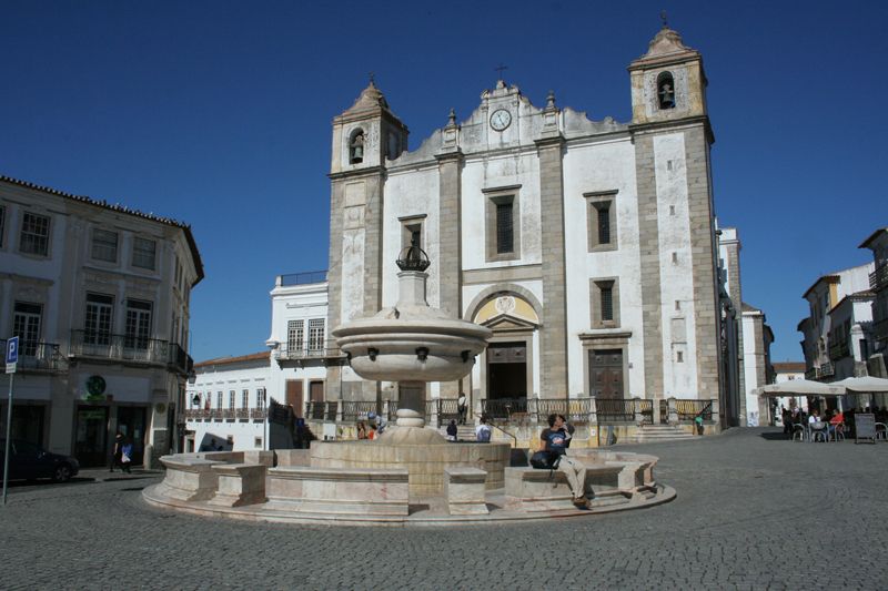 Évora and Megaliths Full-Day Tour from Lisbon - How the day is paced