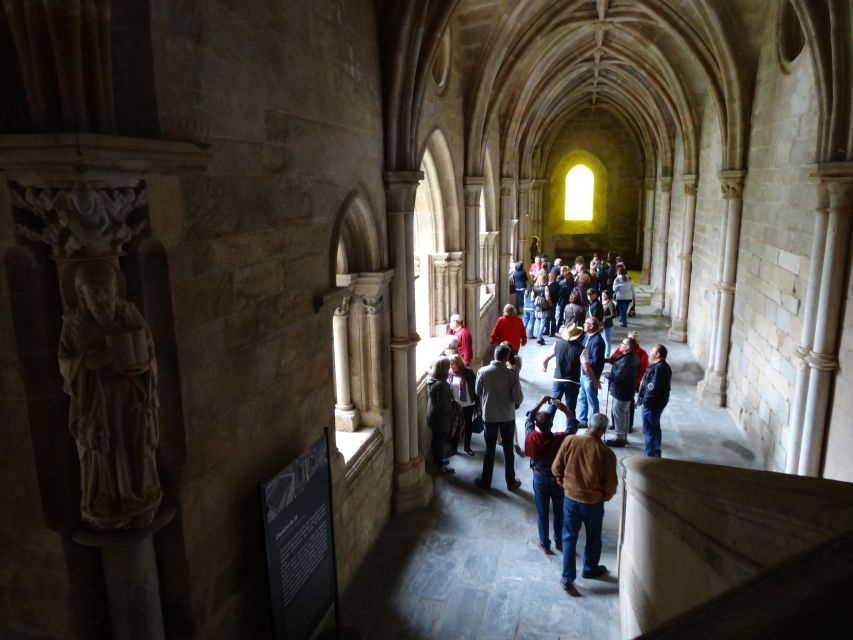 Évora: Private tour with entrance tickets to main monuments - The Chapel of Bones, Évora’s most striking stop