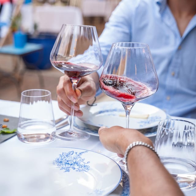 Faro City Portuguese Wine Tasting and Tapas Guided Tour - What the guides add to the meal