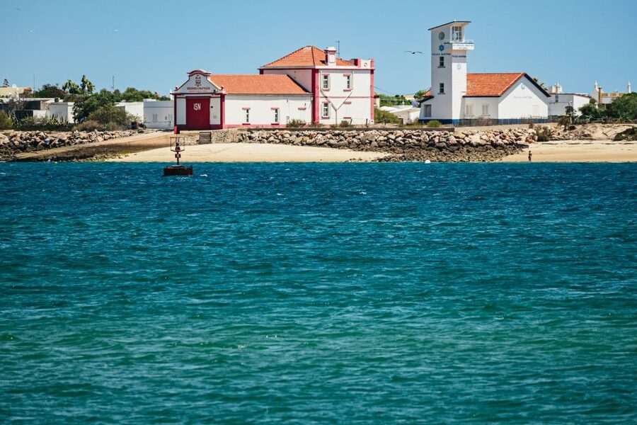 Faro: Deserta Island and Farol Island Catamaran Boat Trip - Key points at a glance