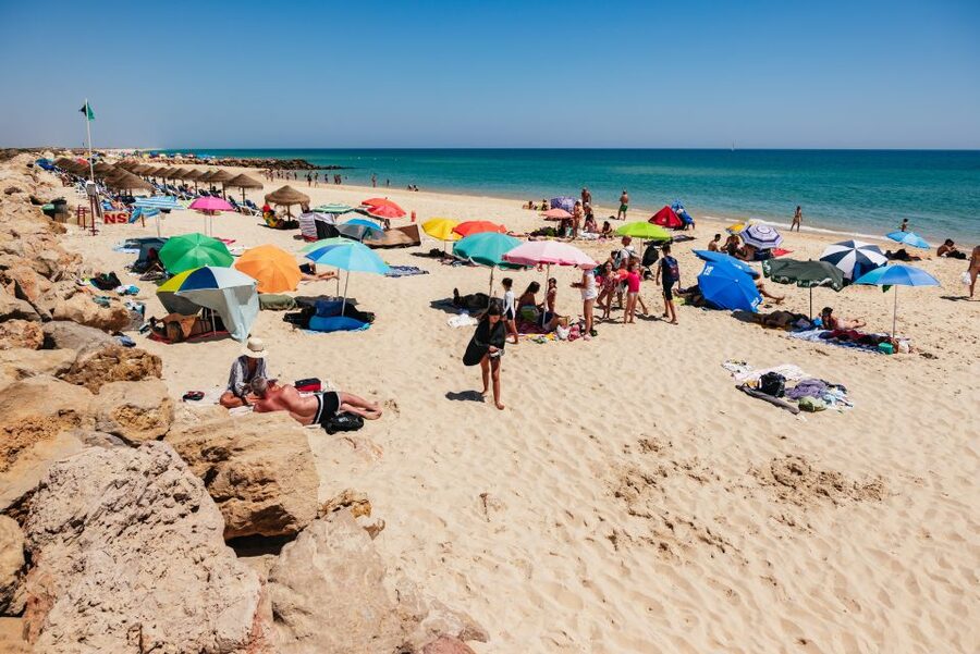 Faro: Deserta Island and Farol Island Catamaran Boat Trip - What to pack for the three-hour outing