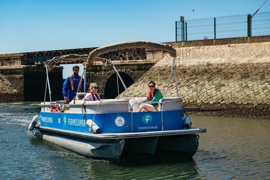 Faro: Deserta Island and Farol Island Catamaran Boat Trip - Farol Island gives you the fullest stop