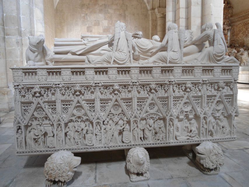 Fátima, Batalha, Alcobaça, Nazaré and Óbidos Private Tour - Timing, tickets, lunch, and what to bring